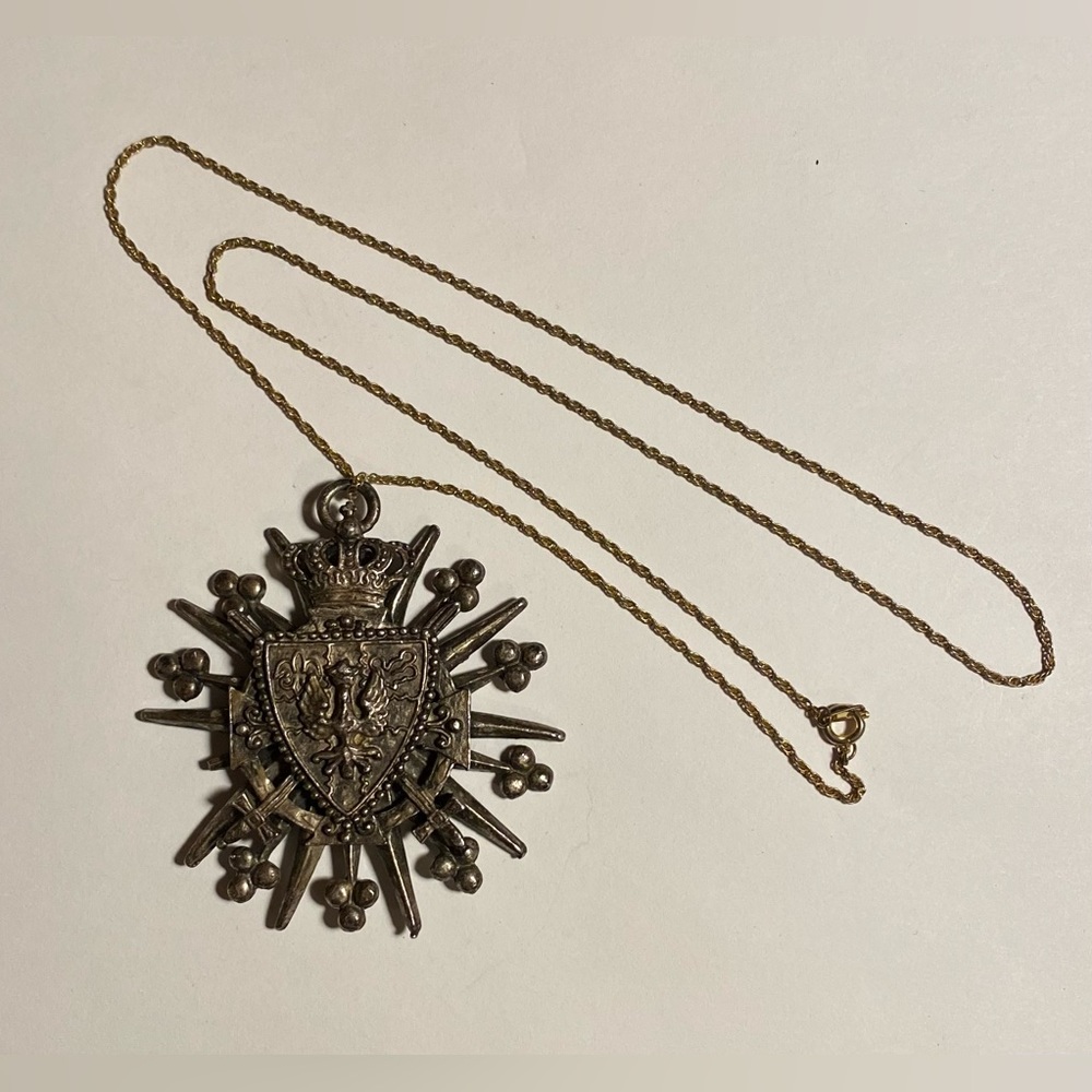 Vintage Coro Necklace With Silver & Bronze Tones.